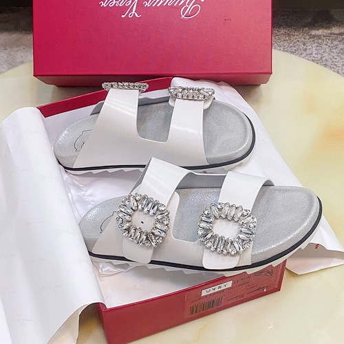 牛货~2025新款rv钻扣沙滩鞋女鞋平底凉拖方扣水钻厚底凉鞋女单鞋