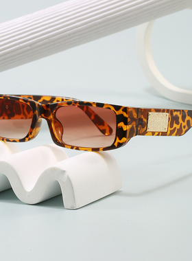 复古玳瑁窄框长方形防紫外线墨镜