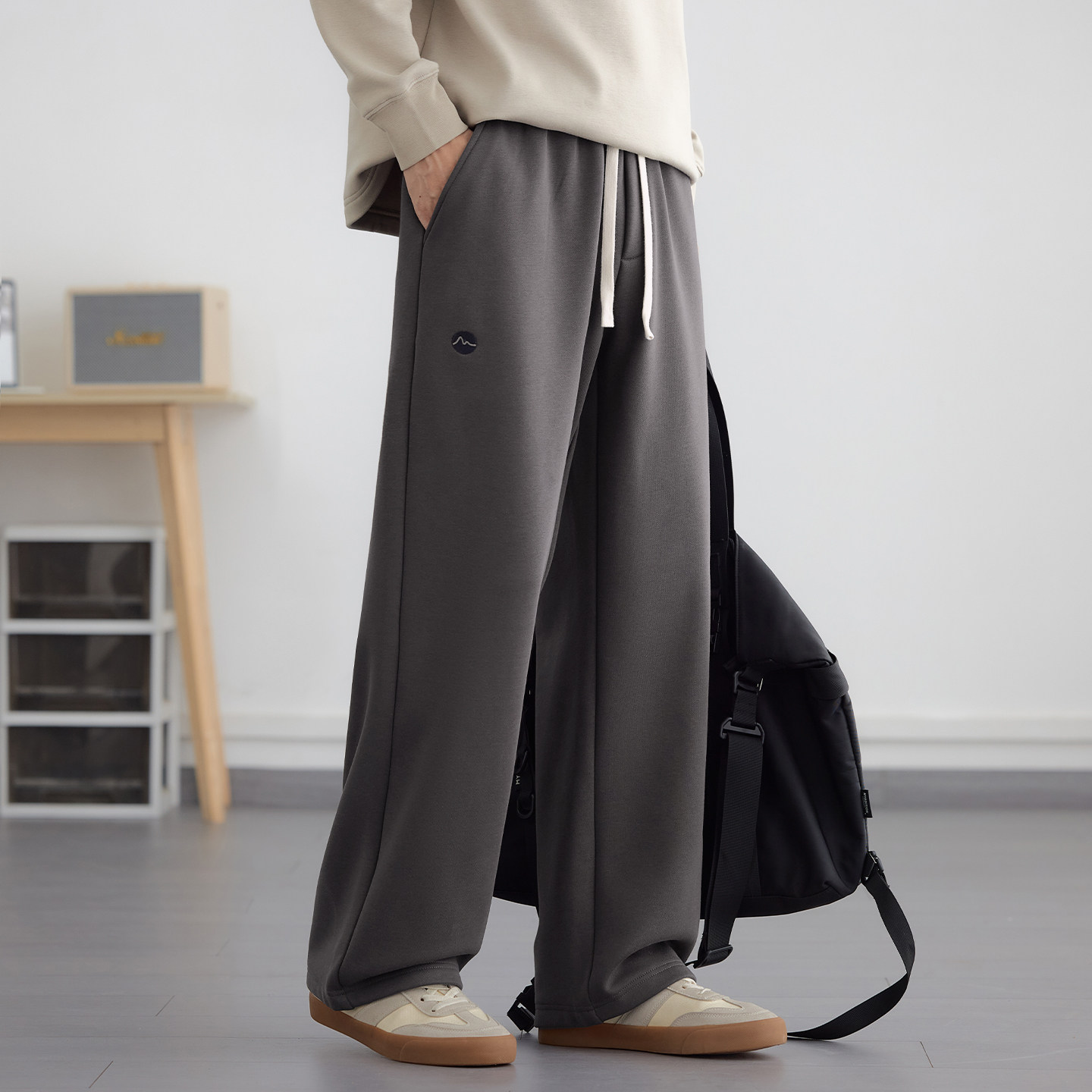 高端简约松紧腰直筒休闲裤男加绒保暖卫裤冬季新款宽松百搭运动裤