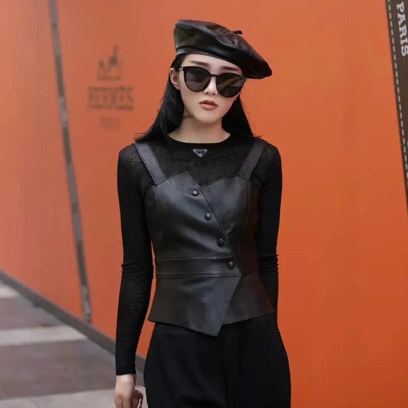 春秋季新背带皮马甲女单排扣黑色坎肩外套设计感复古马夹吊带背心