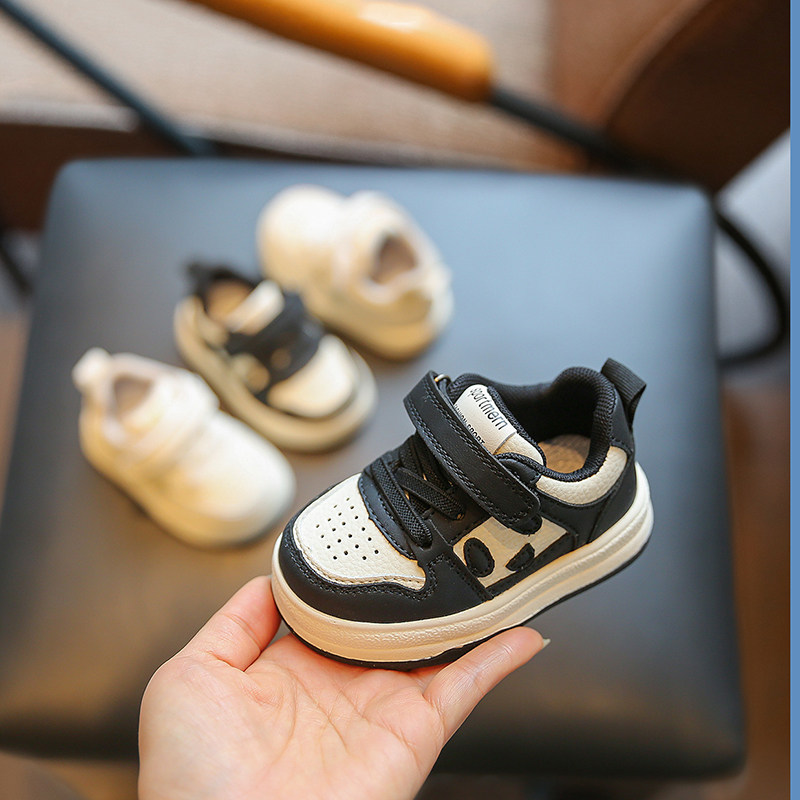 婴幼儿休闲软底轻便运动板鞋