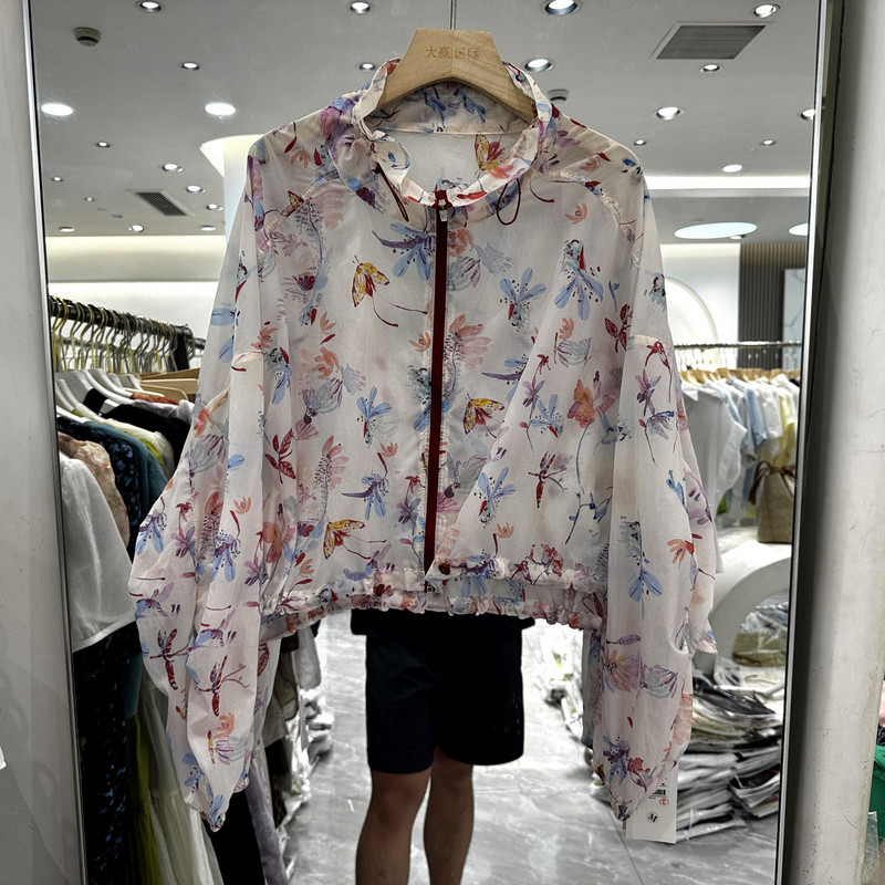 B61131 抽绳花苞立领复古蝴蝶印花休闲薄款短装防晒服外套欧货夏