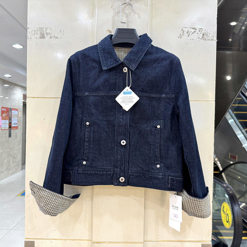 33-ZT7052 拼格子卷袖口单排扣翻领休闲减龄牛仔夹克短外套欧货秋