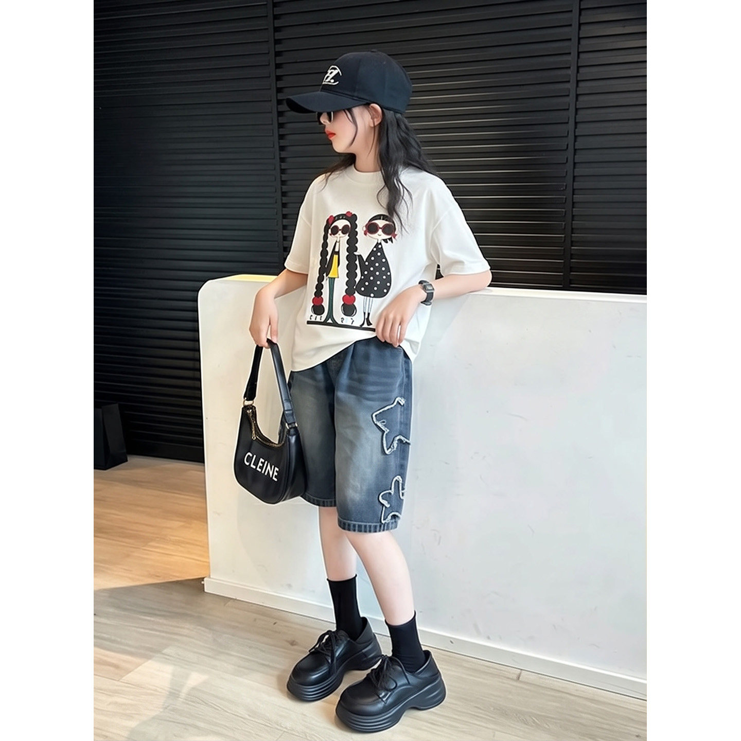 女童夏套装2026新款女大童巨好看夏装儿童短袖T恤牛仔短裤两件套9