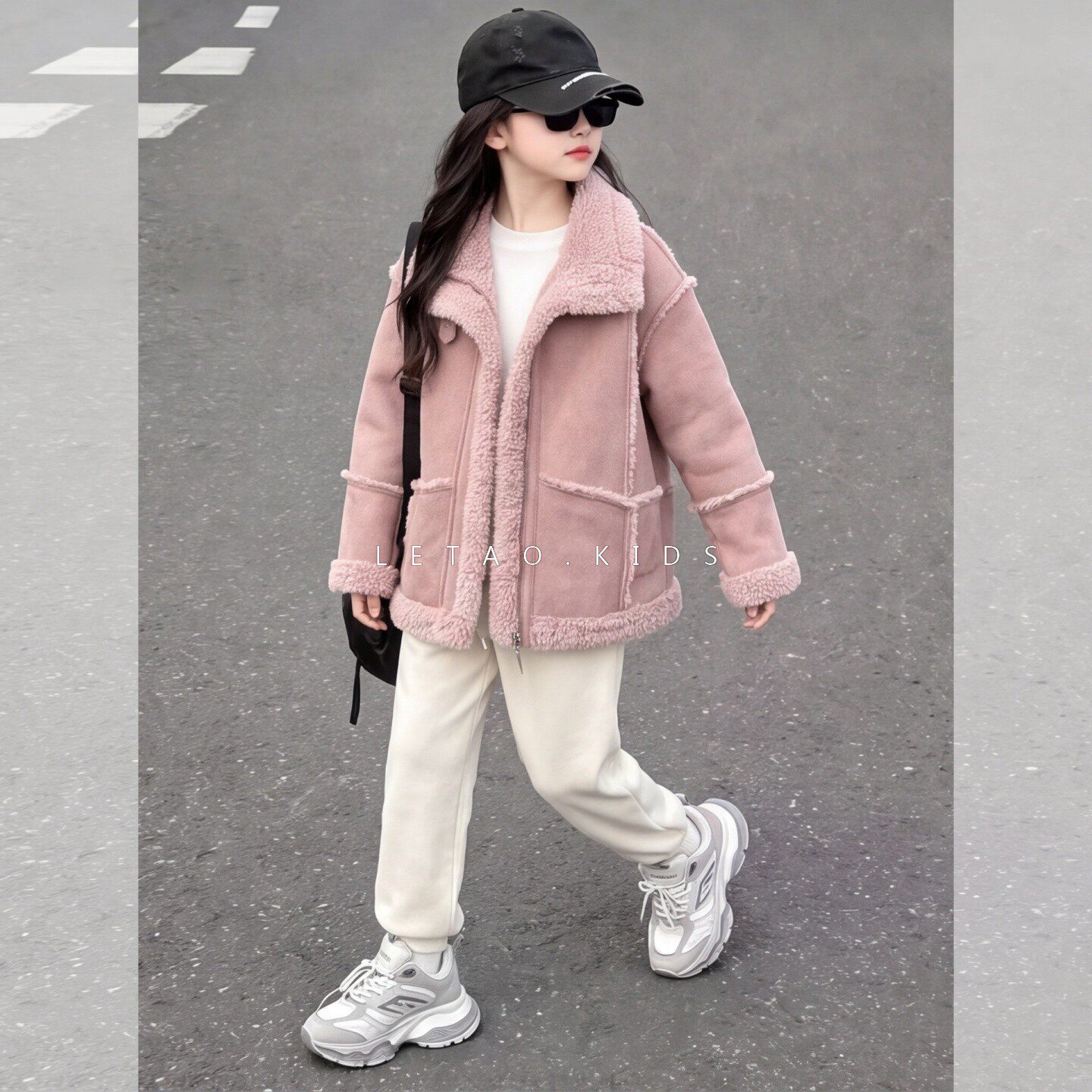 女大童冬季皮毛一体外套洋气保暖