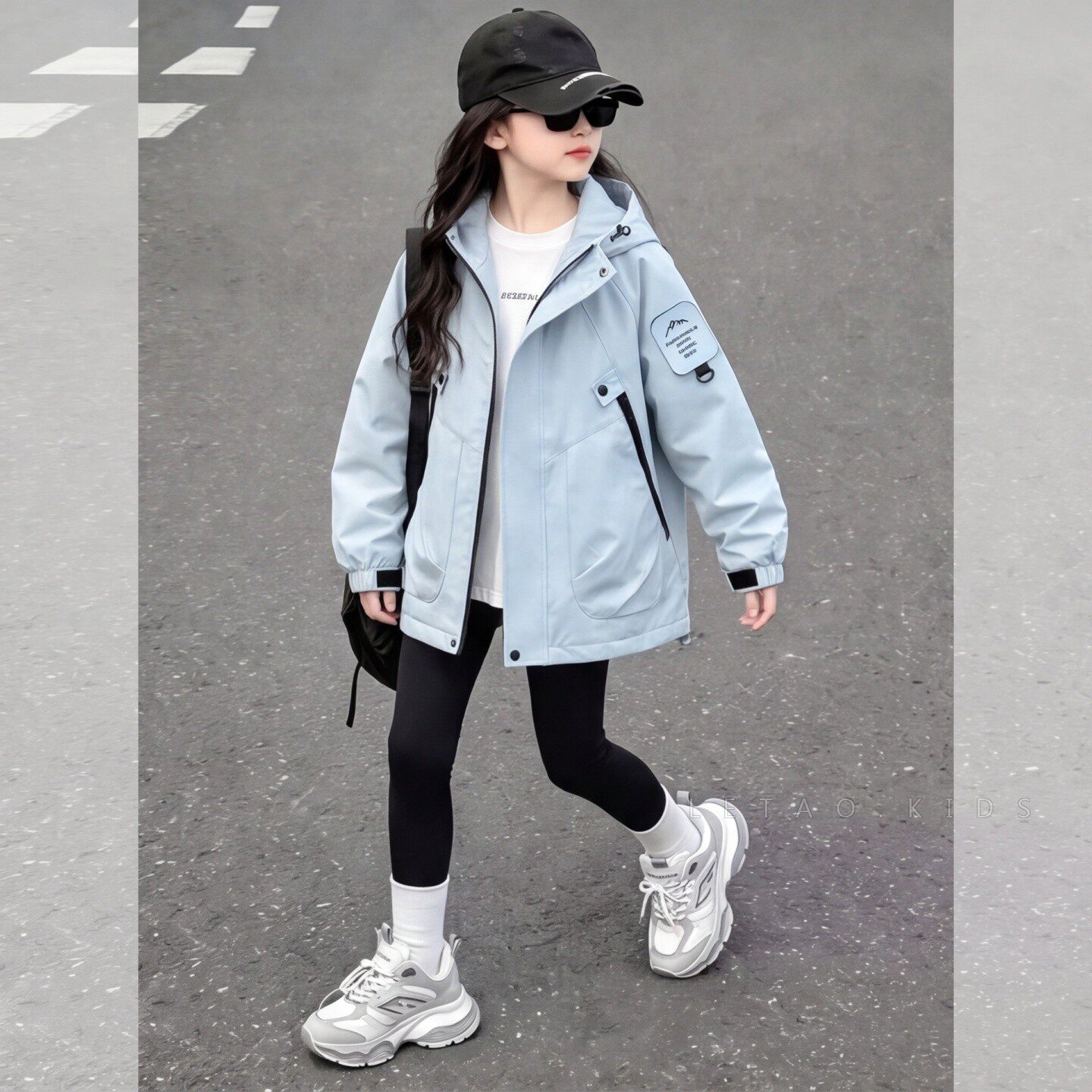 女童秋冬款加厚防风冲锋衣外套