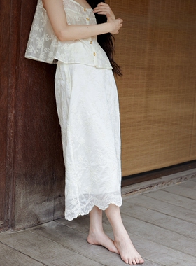 AcidPear2024  天丝浅云乳白高档新中式重工刺绣国风气质半身裙女