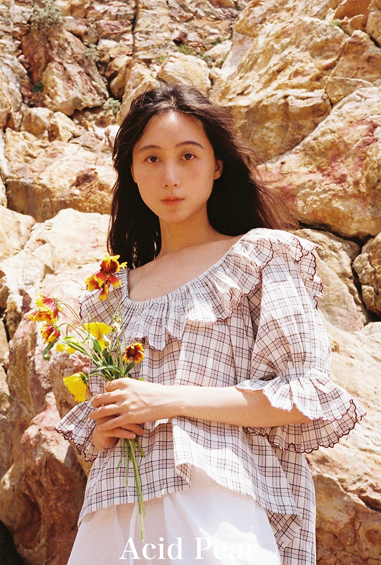 AcidPear宽松法式宫廷袖上衣