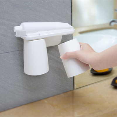 台湾BrushingKnow磁吸漱口杯