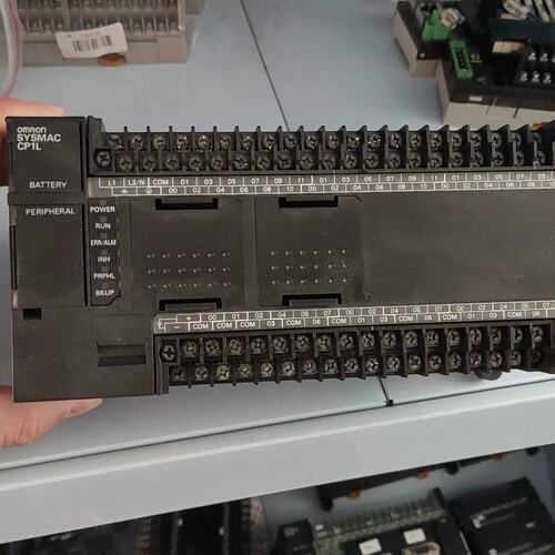 议价CP1L-M60DR-A PLC模块