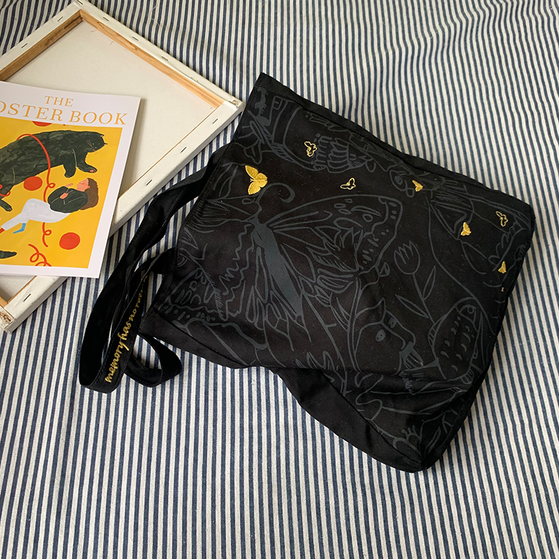 《月下蝶影》刺绣蝴蝶设计感女包