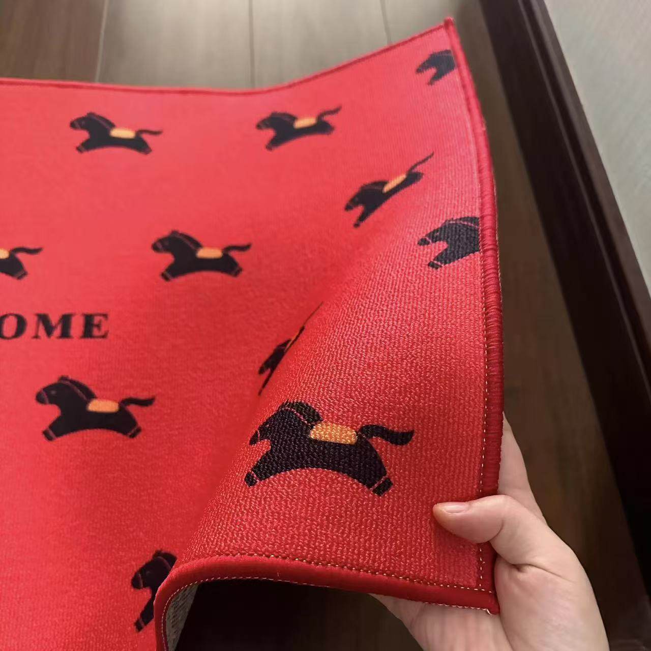 红色马年圈绒地垫入户门地垫耐脏好打理进门脚垫室外大门口防滑垫,居家布艺,入户地垫,淘宝优惠券,粉丝福利购,淘宝优惠卷