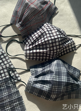 时尚黑色格子口罩印花一次性透气成人高级颜值显白复古平面罩新品