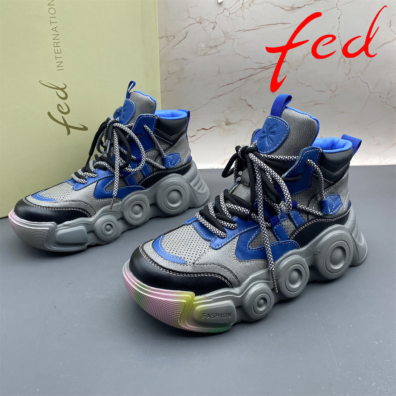 38码fed/艾芙伊迪撤柜断码牛皮女鞋系带平底防滑轻便圆头拼色短靴