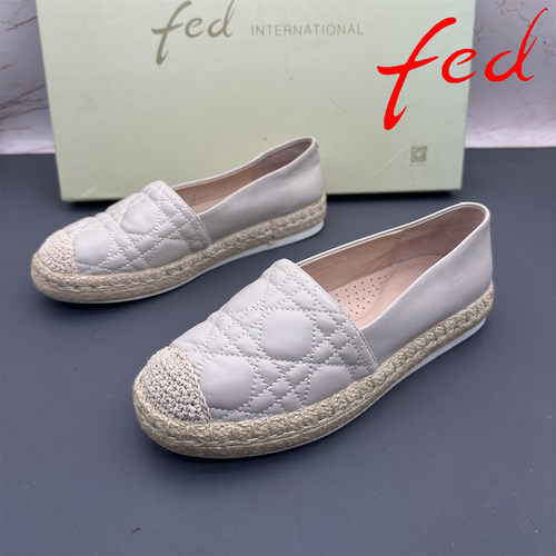 37码fed/艾芙伊迪撤柜断码羊皮女鞋防滑平底圆头中口时尚渔夫鞋