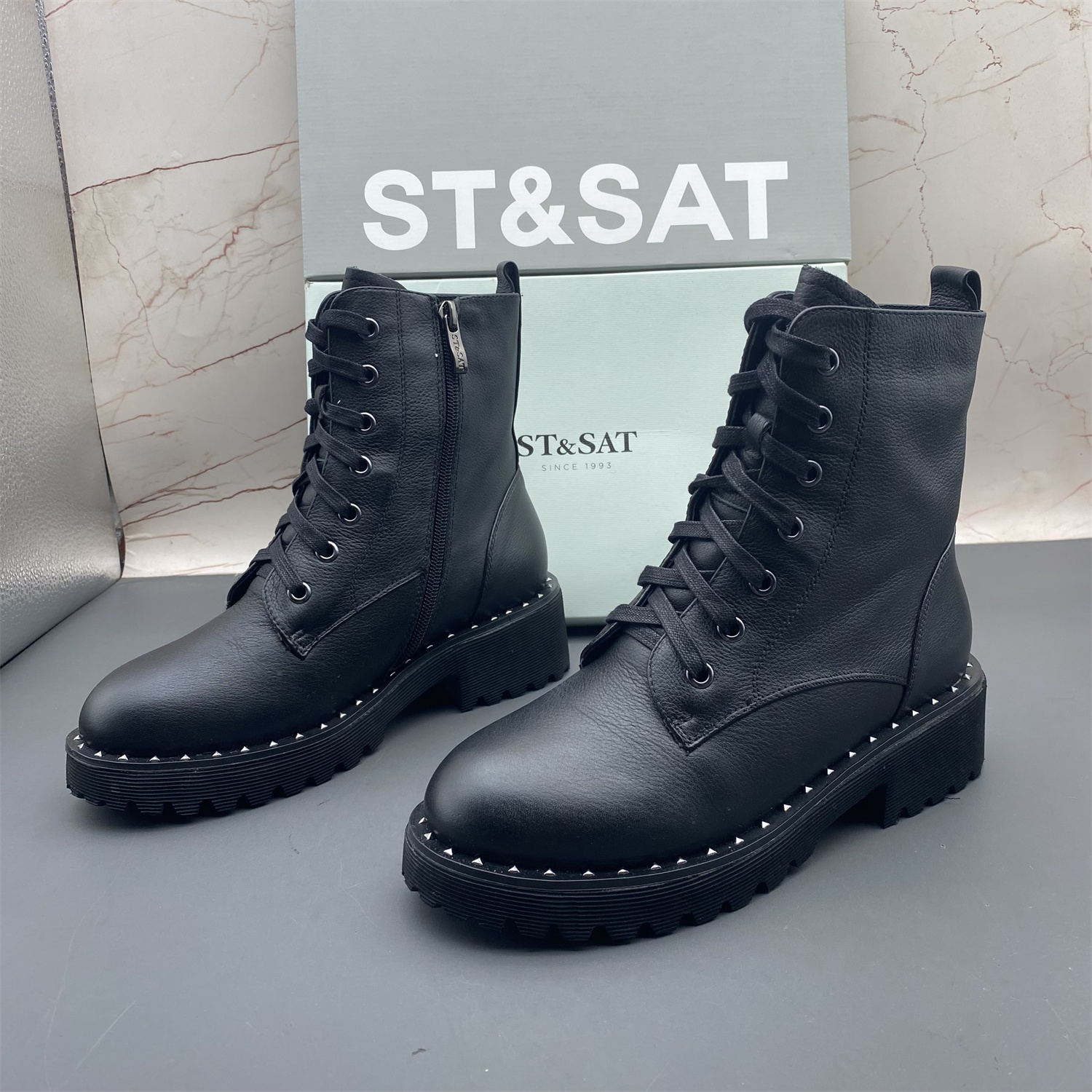 36码ST&SAT星期六撤柜断码牛皮女鞋平跟侧拉链棉鞋系带加绒马丁靴