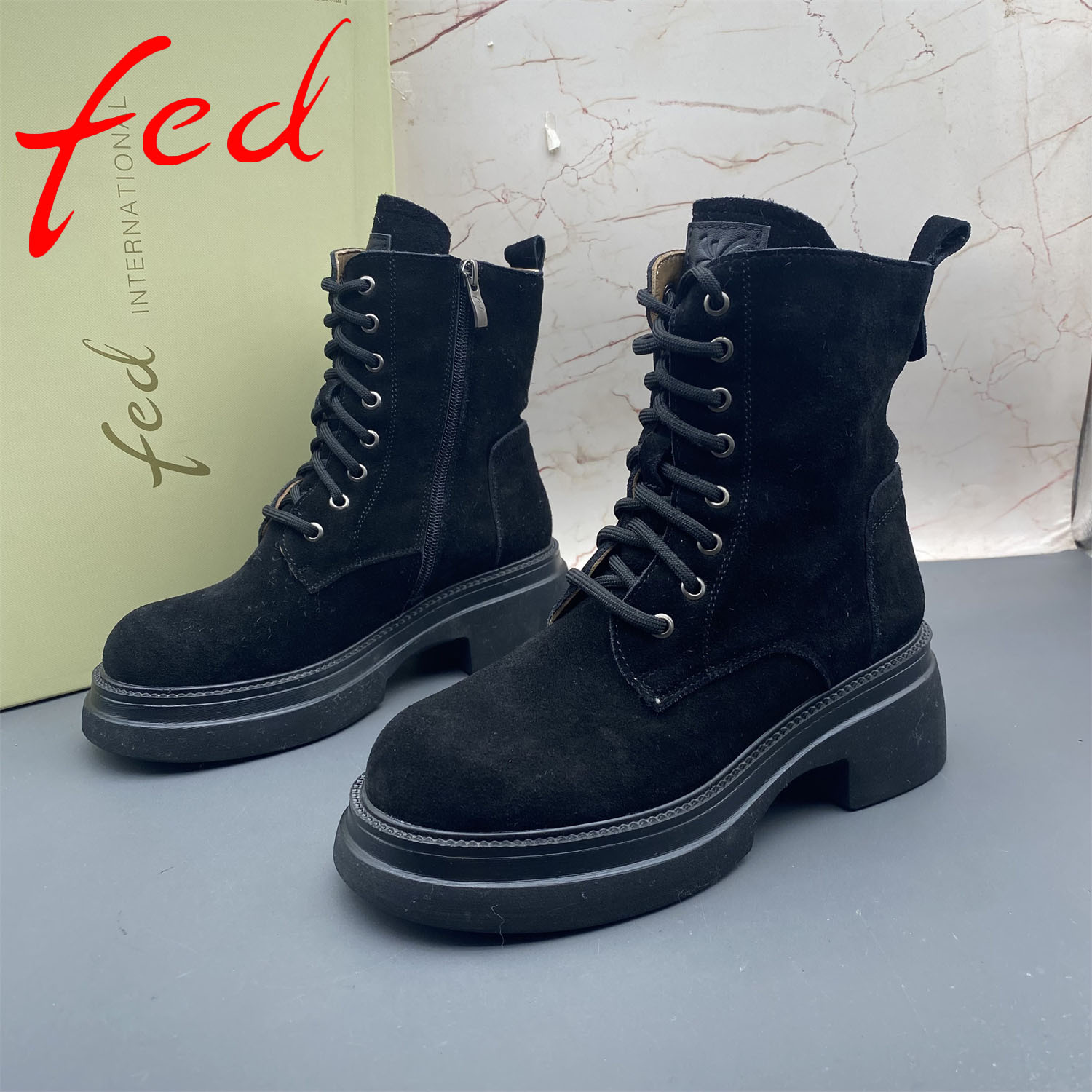 36码fed/艾芙伊迪撤柜断码牛皮女鞋系带侧拉链平跟防滑圆头短靴