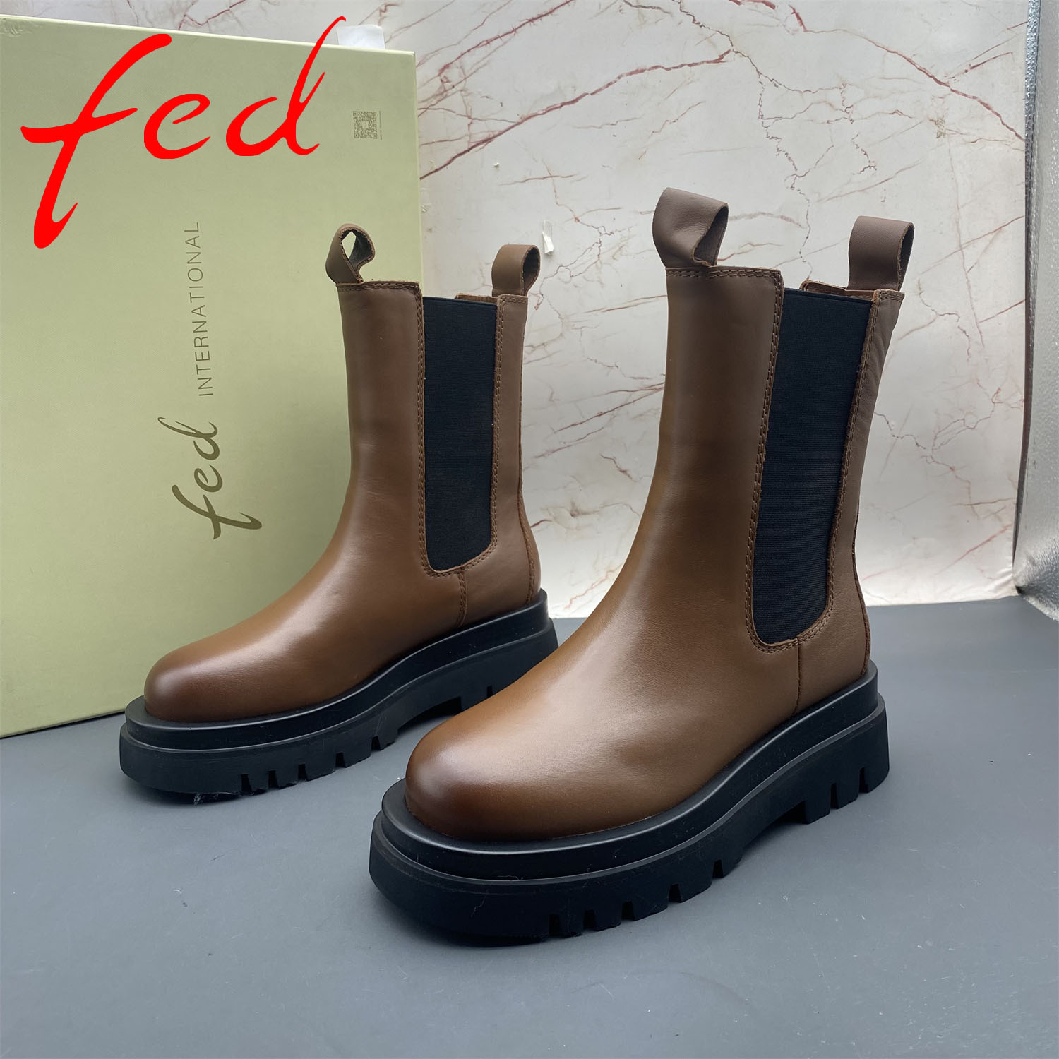 37码fed/艾芙伊迪撤柜断码牛皮女鞋平跟防滑圆头套筒切尔西短靴