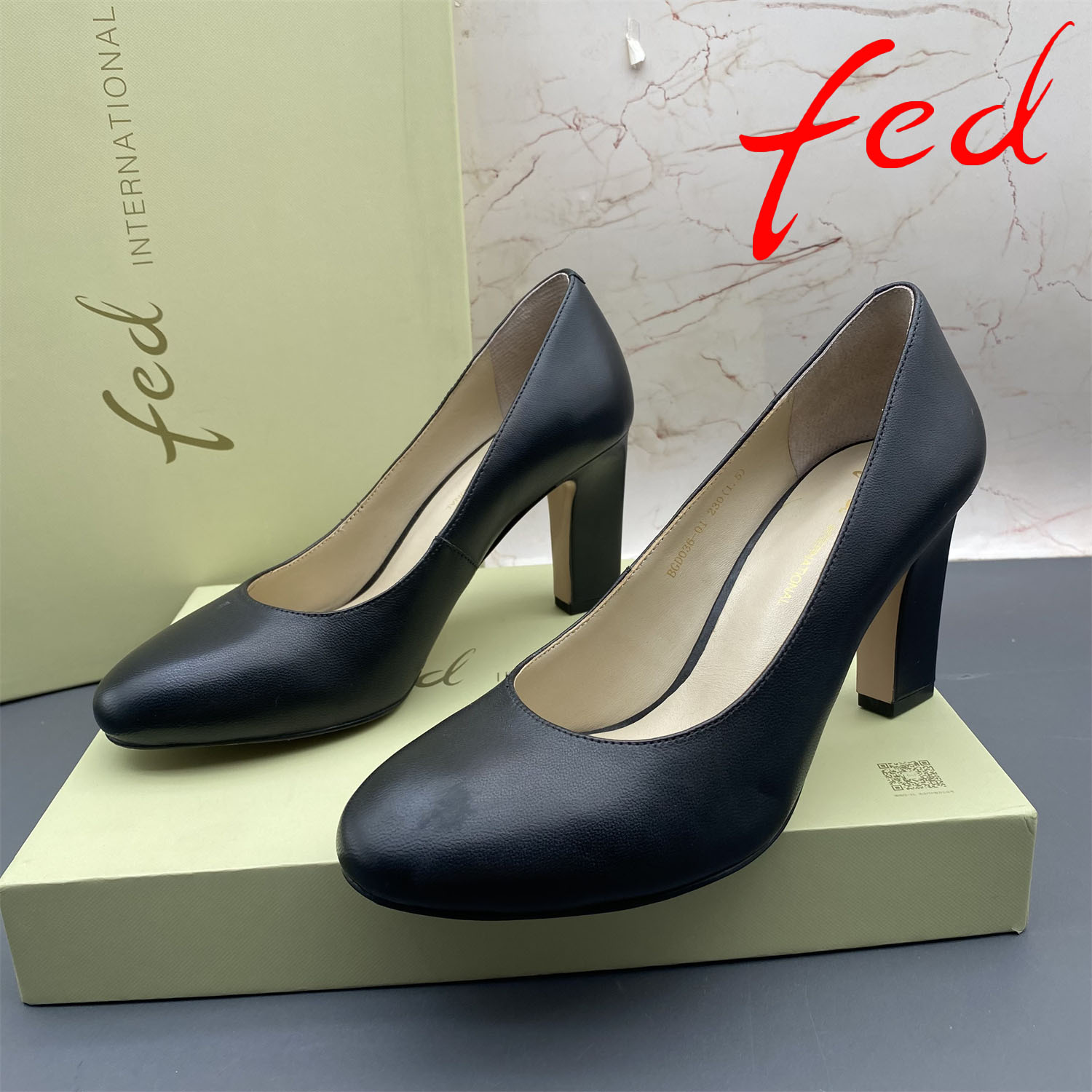 36码fed/艾芙伊迪撤柜断码羊皮女鞋粗跟高跟圆头浅口时装时尚单鞋