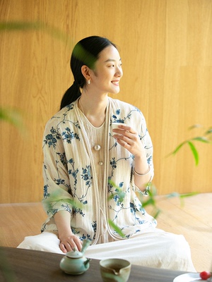 木槿花匹绣开衫轻薄手工拱针百搭五分袖外套防晒衫女夏A0507