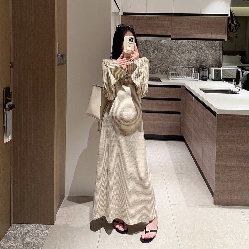 金豆豆孕妇连帽加厚显瘦连衣裙