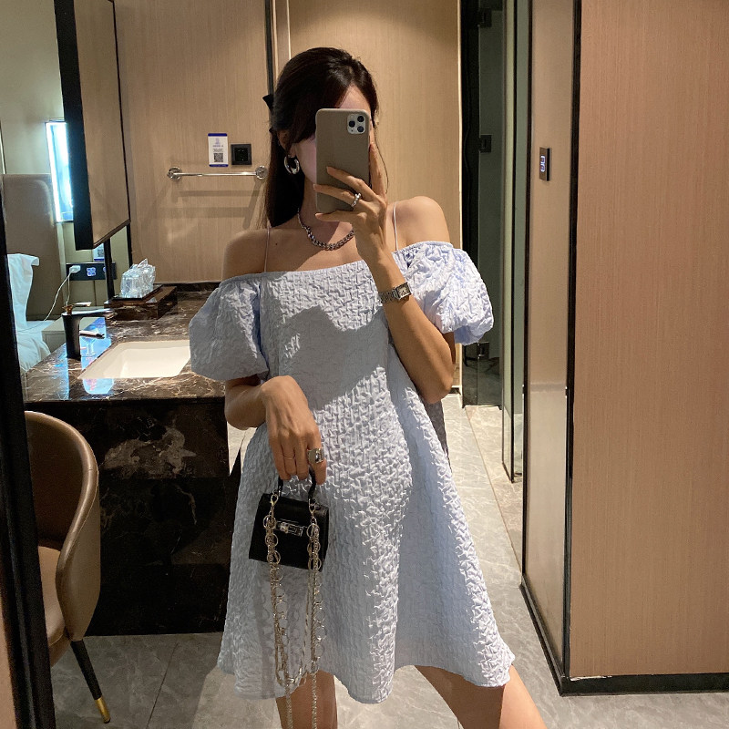 金豆豆2026新款夏季辣妈孕妇吊带裙露背一字肩泡泡袖小个子连衣裙