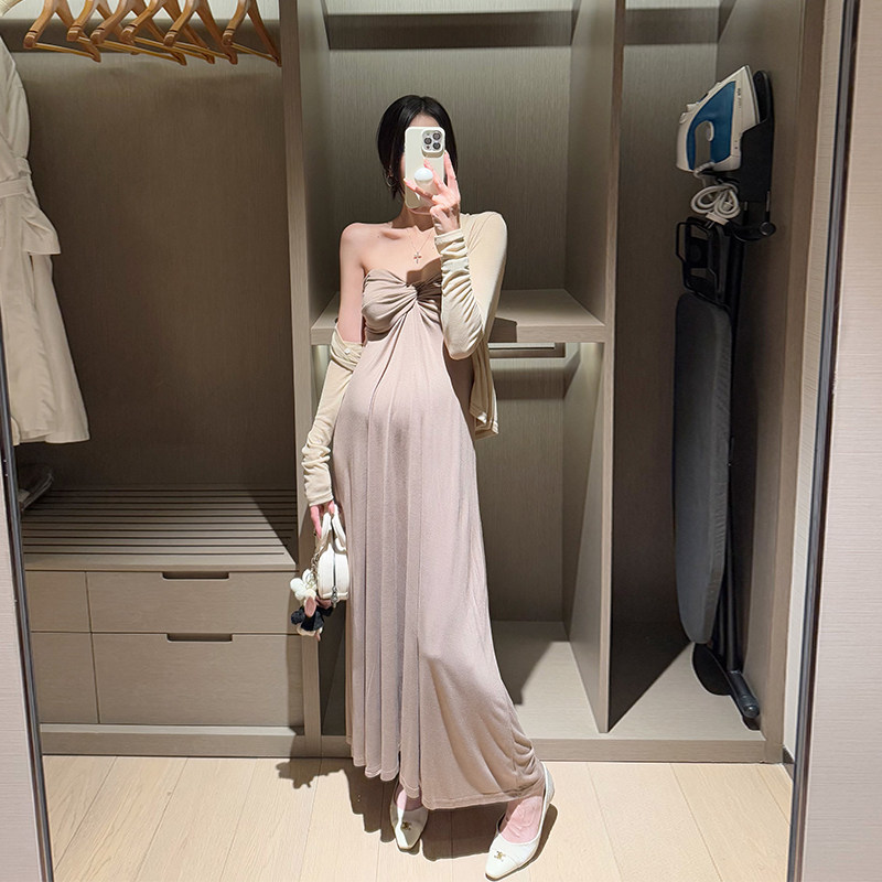 金豆豆2026孕妇春夏新款法式抹胸连衣裙性感辣妈服套装针织长裙