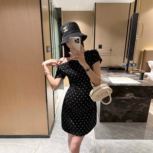 金豆豆波点斜肩时尚短袖孕妇连衣裙夏季新款修身气质显瘦简约短裙