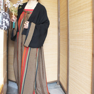 唐制汉服日常 齐胸三裥裙 朱墨 黑色铜氨丝棉混纺印花仿法门寺短衫