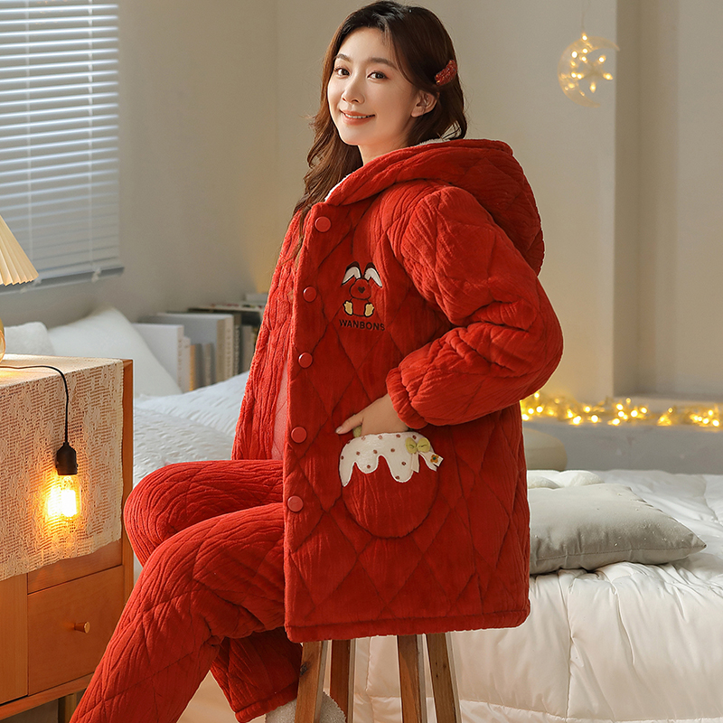 睡衣女冬季加厚加绒三层夹棉珊瑚