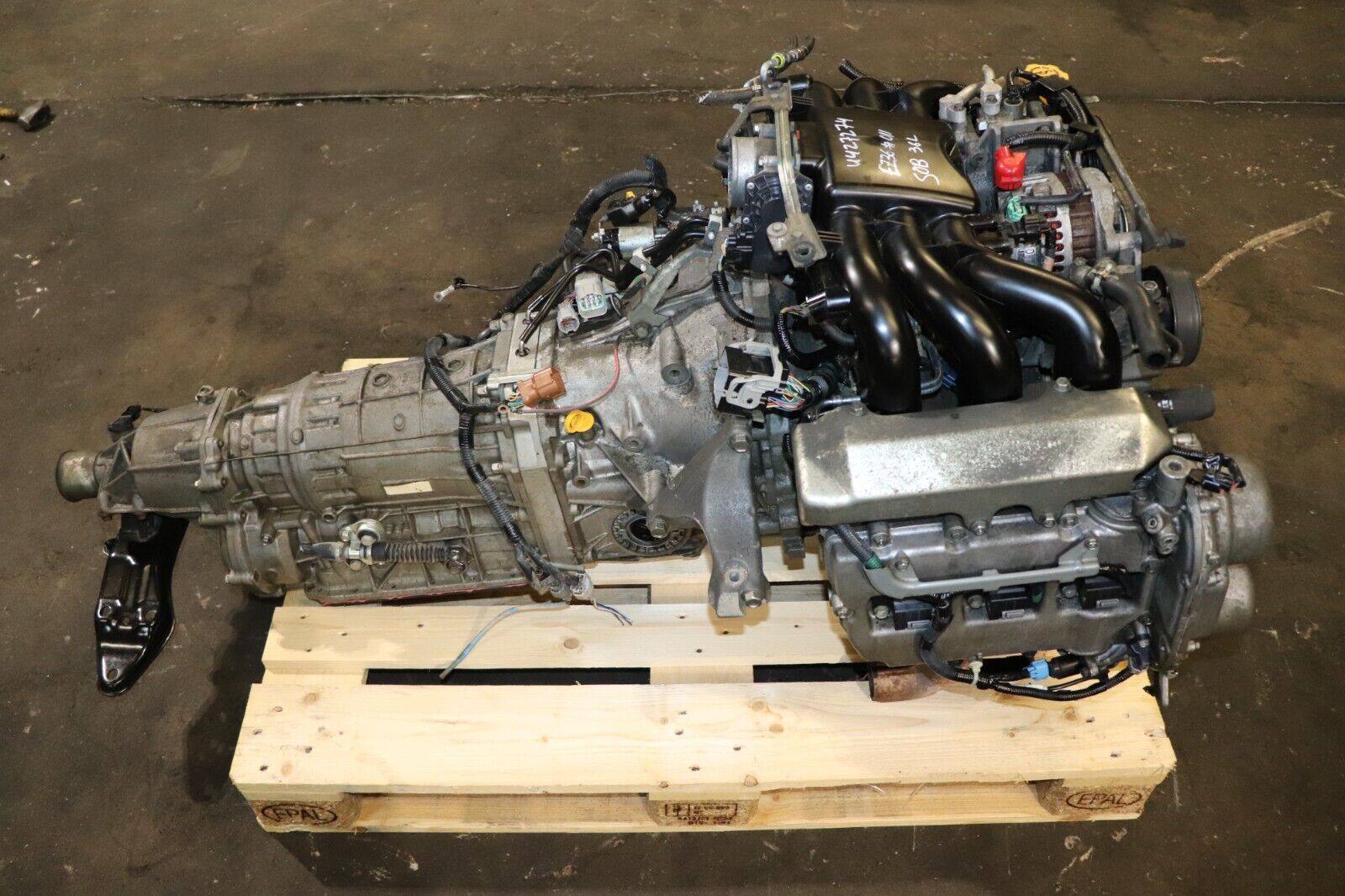 6l 水平对置 发动机 缸盖 中缸 曲轴连杆