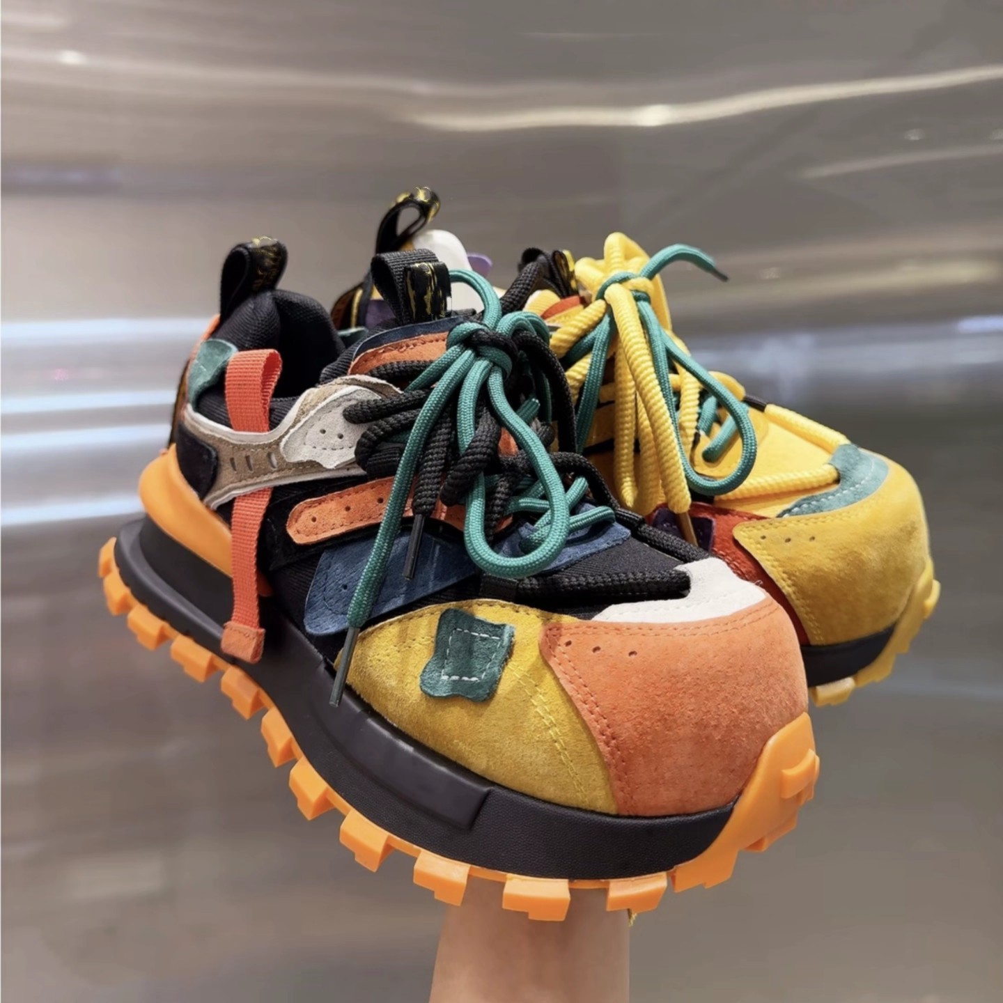 鸳鸯厚底拼色休闲鞋2025秋冬