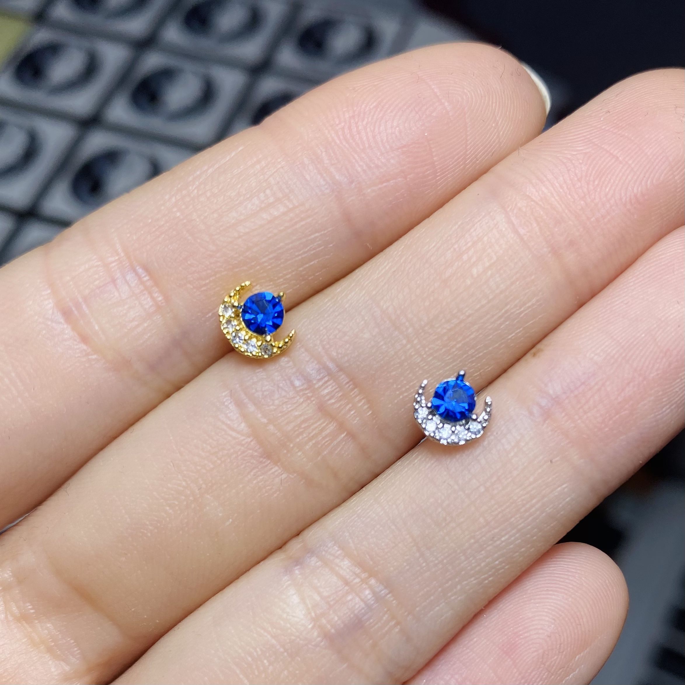 inscctattoo宝蓝色闪亮不用耳骨