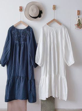 连衣裙熊姑娘日系精致刺绣拼荷叶边下摆宽松小众亚麻裙子06591023
