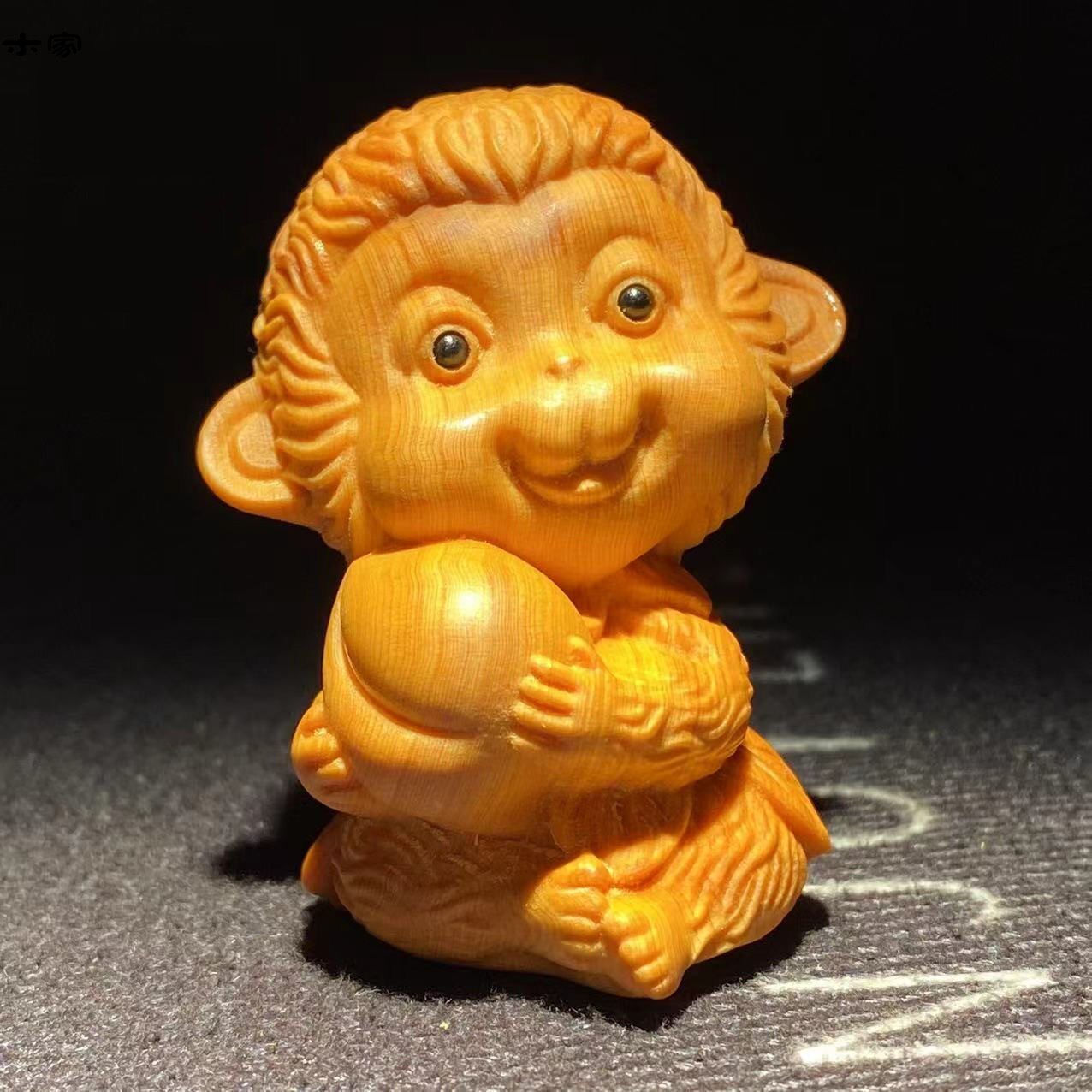 太行崖柏木雕刻猴子手把件陈化老料生肖小猴子文玩汽车摆件装饰品