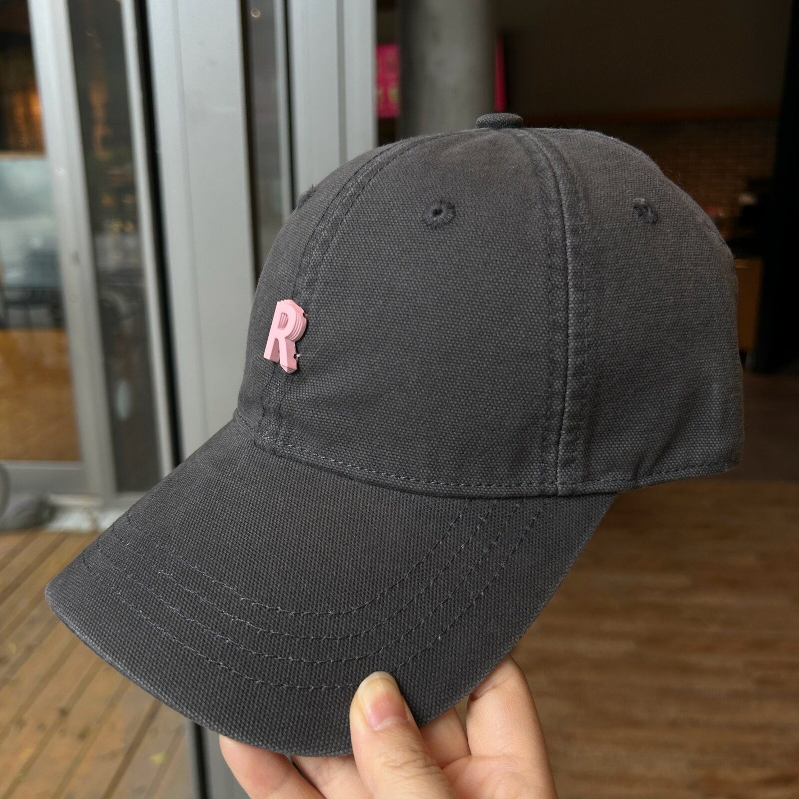 高品质显脸小宽檐棒球帽