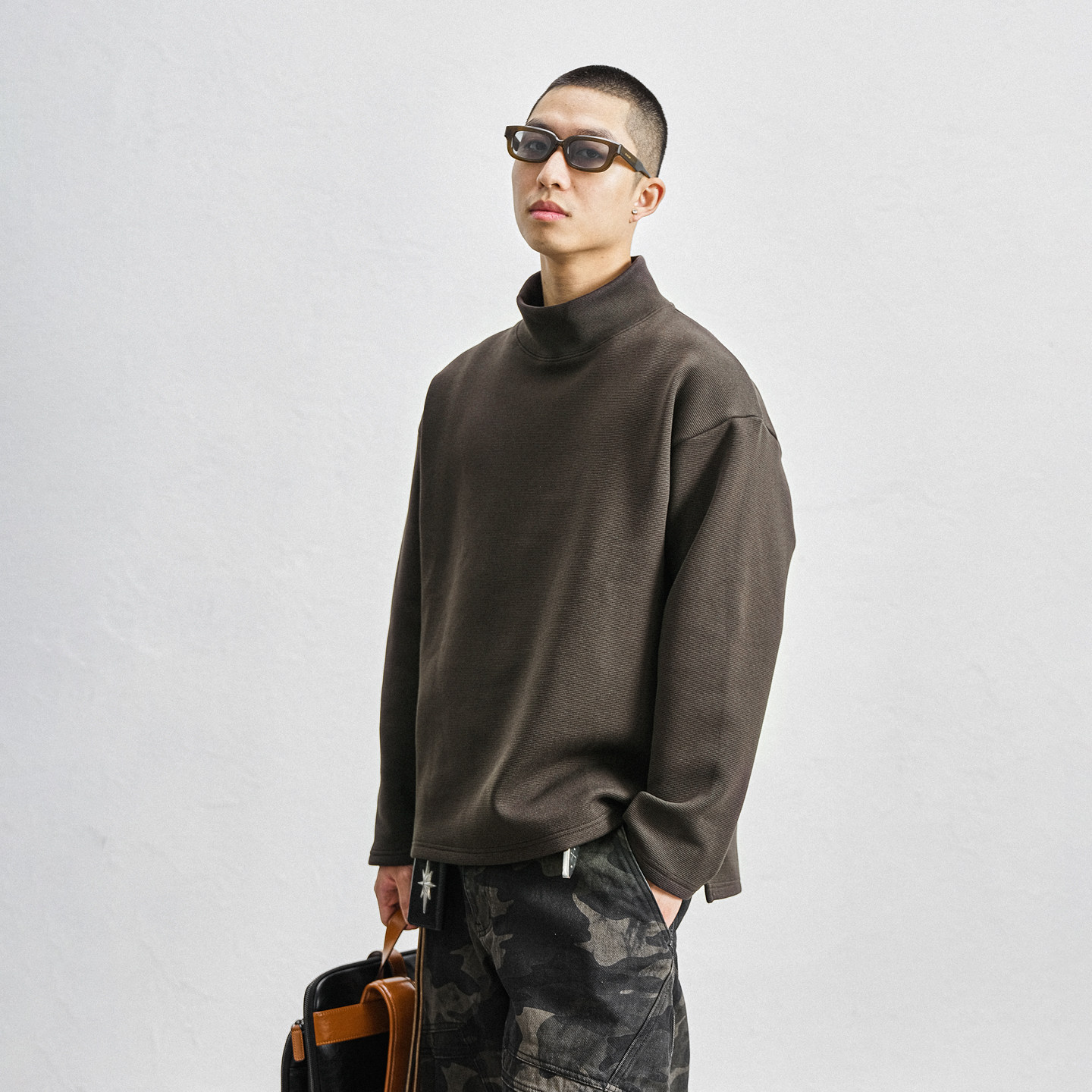 纯色百搭加绒加厚高领长袖T恤男