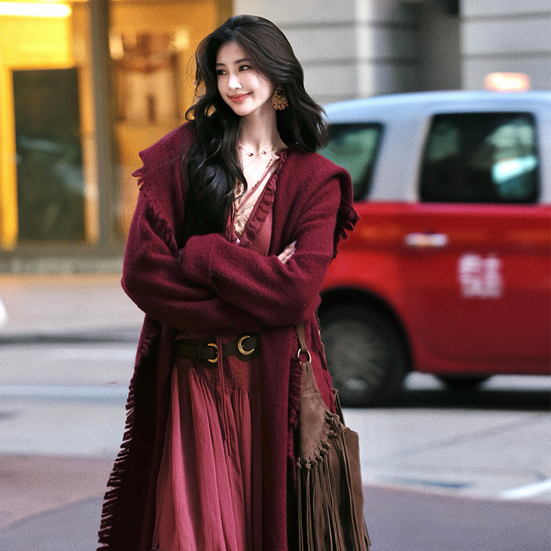 AZure温柔风酒红色毛边针织开衫