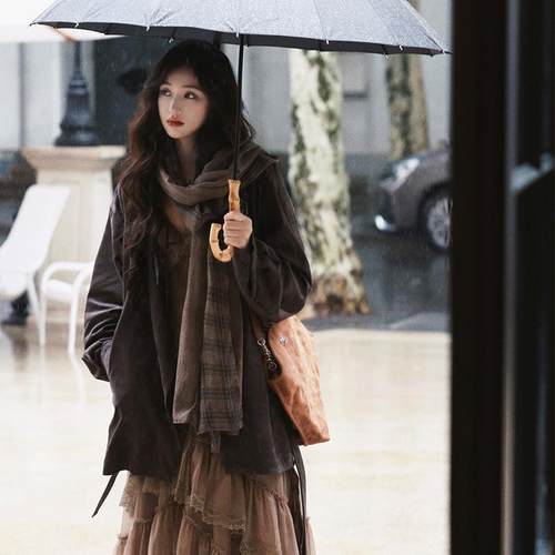 AZure法式复古中长款牛皮绒外套