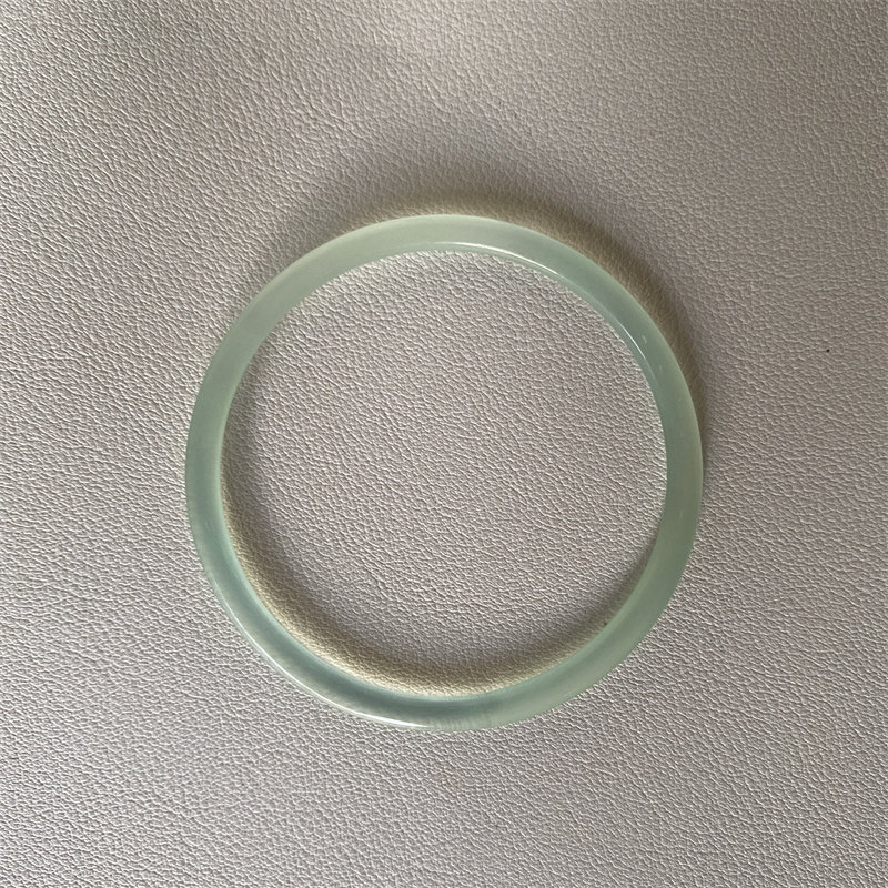 精选百搭玛瑙玉髓叮当镯