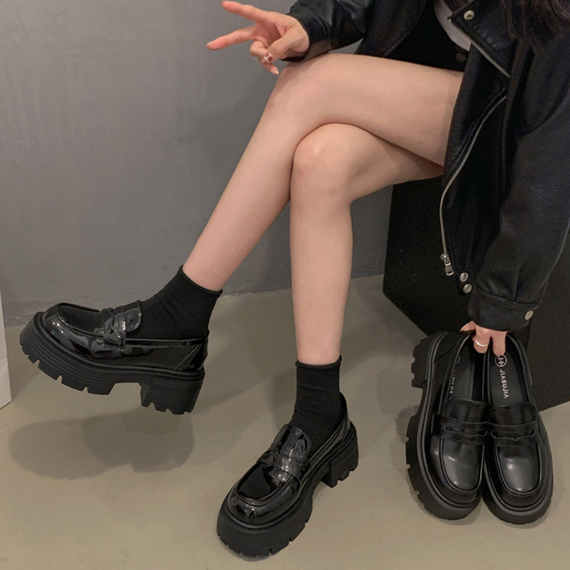 贾不假乐福鞋女2026新款秋冬季小皮鞋粗跟复古英伦风黑色厚底鞋子