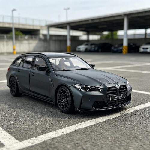 新款 仿真M3 Touring 2023款合金车模静态超级跑车礼物
