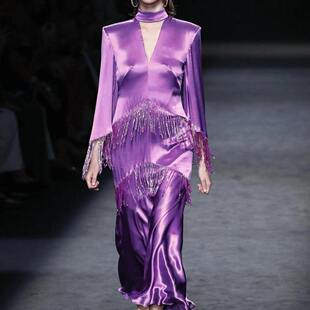 A字裙 连衣裙女基本款 2023欧美外贸礼仪V领喇叭袖 重工钉珠长款