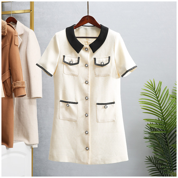 2023当季新款 气质名媛风单排扣娃娃领连衣裙3569