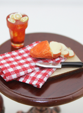 52DOLLHOUSE 微缩食玩场景模型 娃娃屋配件 迷你面包板菜板D509