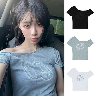 ASON辣妹字母斜领露肩短袖T恤女