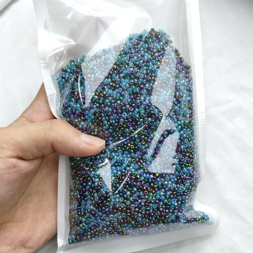 m549幻彩混色米珠一包一斤
