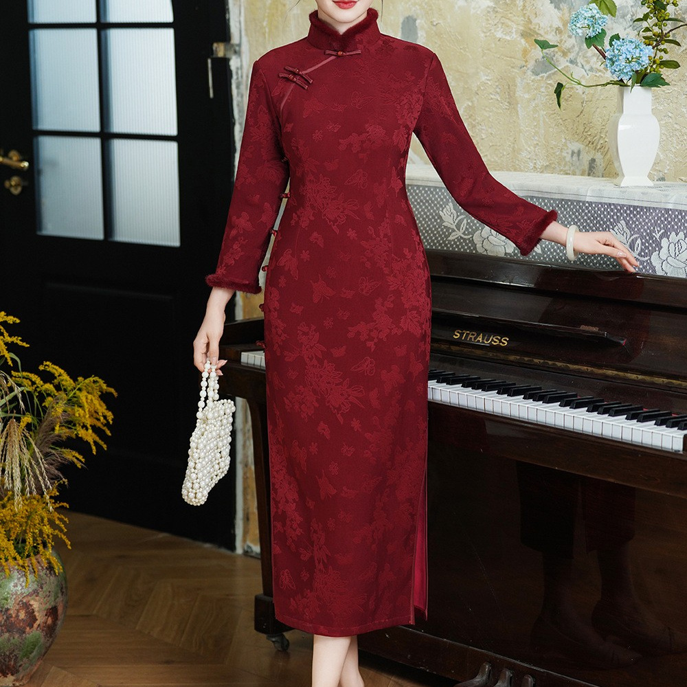 妈妈婚宴礼服2025秋冬新款年轻12月份结婚喜婆婆婚宴装高端旗袍