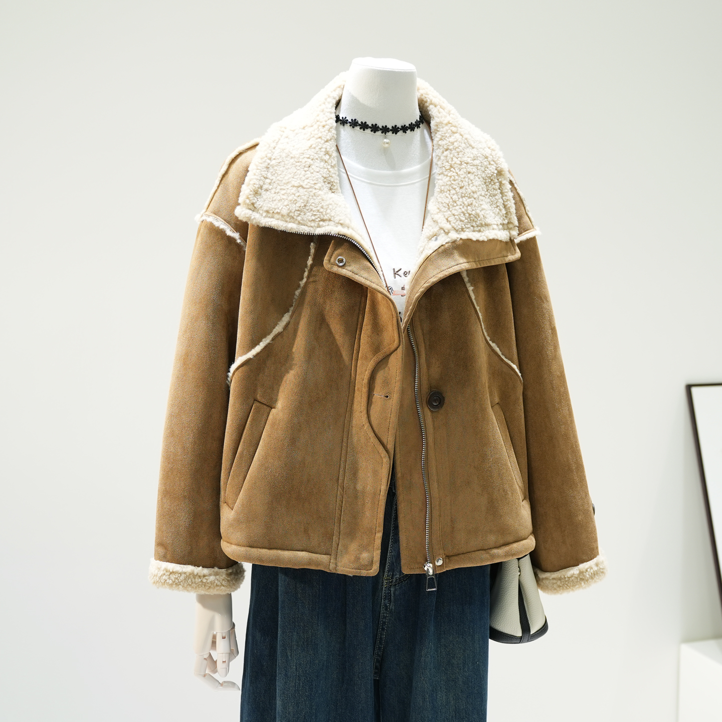 麂皮绒皮毛一体羊羔毛外套女2025冬季新款韩系超好看机车服棉服潮