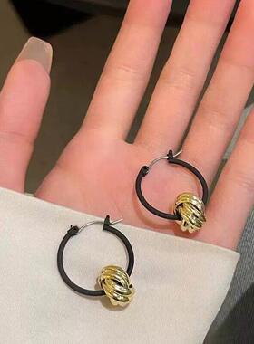 黑色耳环女复古港风耳坠轻奢几何高级感耳钉独特金属耳圈气质耳饰